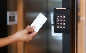 door access control system in Dubai